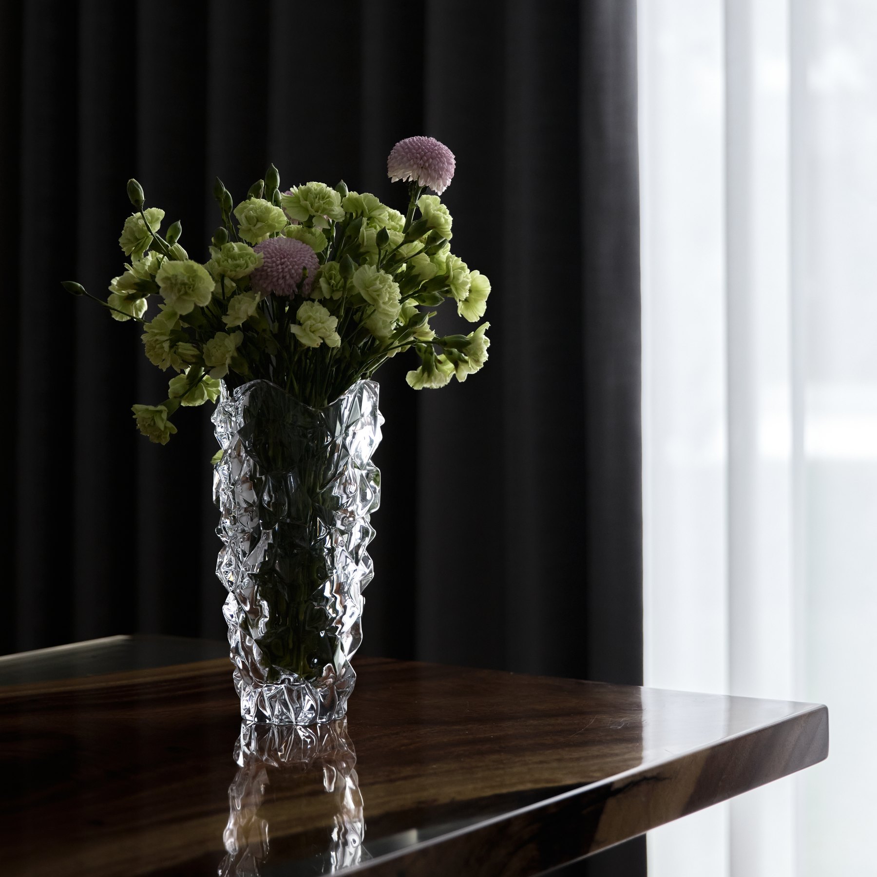Bohemia Hereditas crystal vase in interior